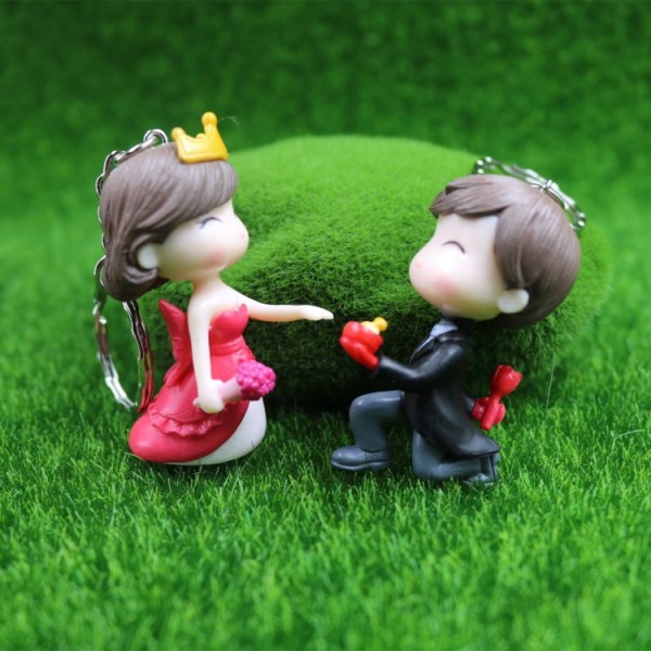 Cute Propose To Her Doll Keychains For Couples