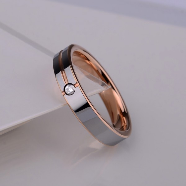 Engravable Cubic Zirconia Rose And Silver Wedding Band For Men In Tungsten