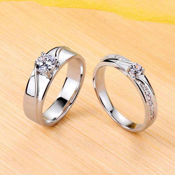 Engravable Twill Moissanite Couple Wedding Bands In Silver