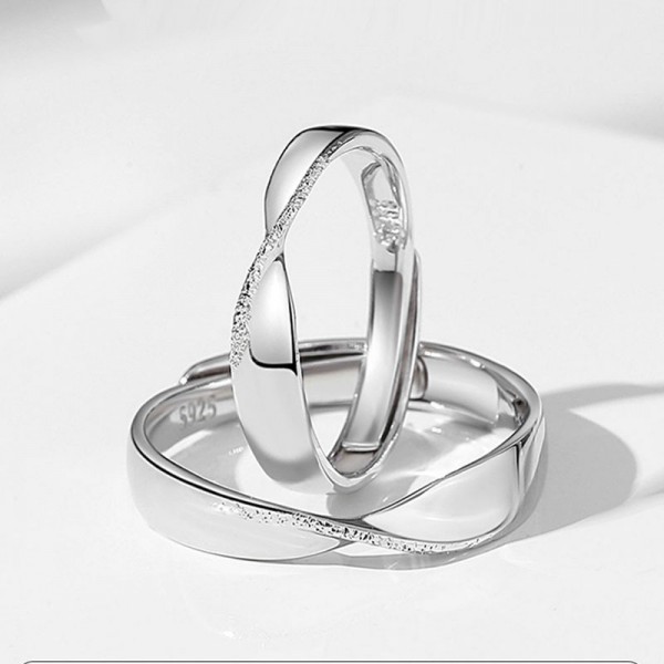 Engravable Mobius Strip Adjustable Couple Rings in Sterling Silver