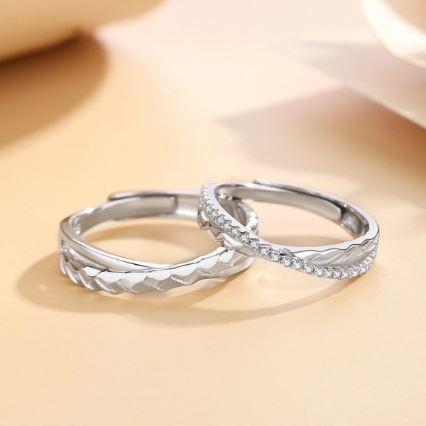 Adjustable Ripple Mobius Strip Couple Engravable Rings in Sterling Silver